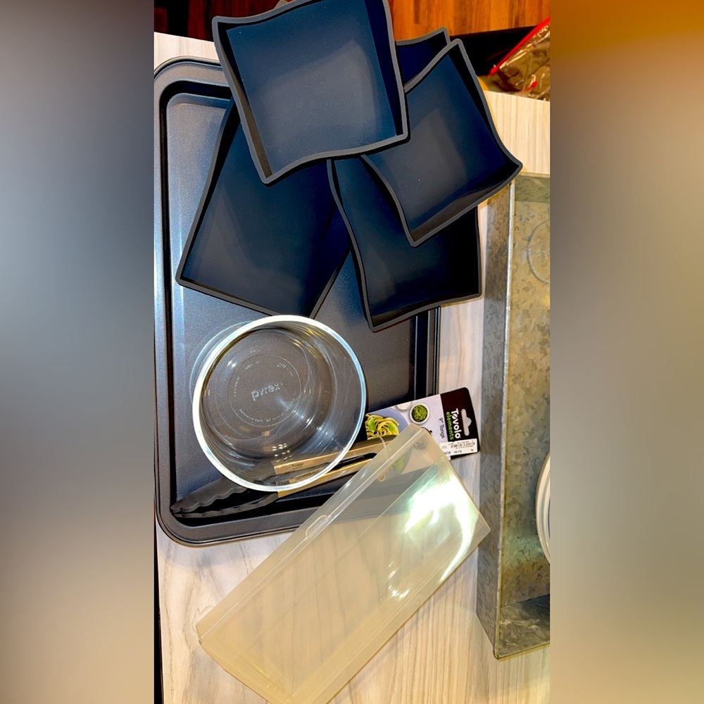 10 COUNT BUNDLE KITCHEN LOT